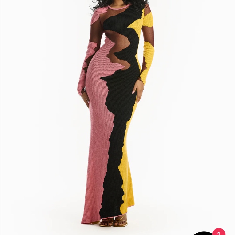 Elegant Long Sleeve Abstract Maxi Dress